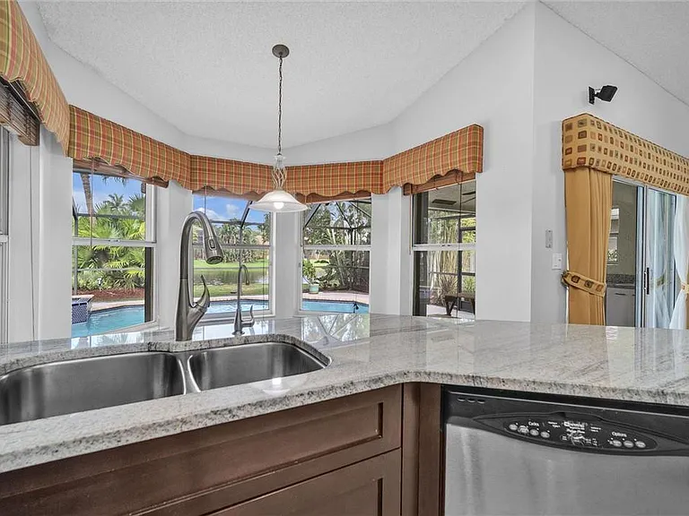 1230 Fairfax Ct — Photo 28
