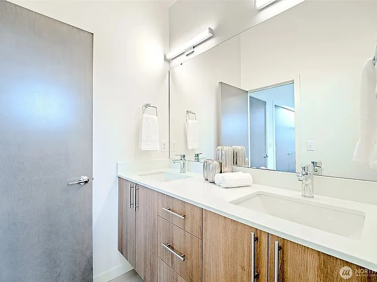 4853 S Findlay St #B — Photo 18