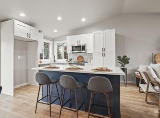 1253 N Hampton Rd, Boise, ID 83704