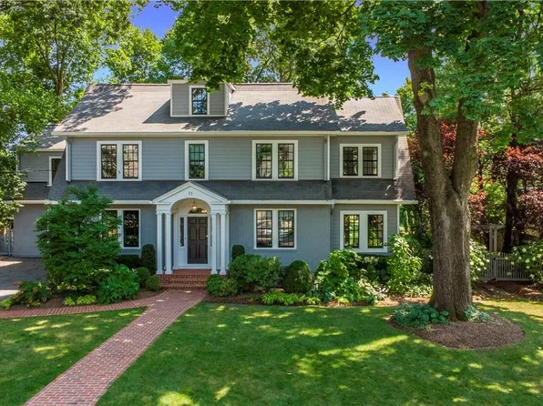 15 Roosevelt Avenue, Larchmont, NY 10538