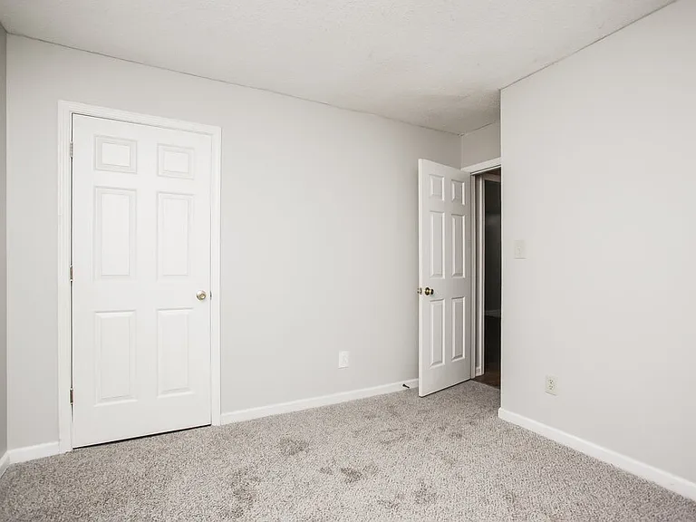 10824 Ridgefield Dr — Photo 14