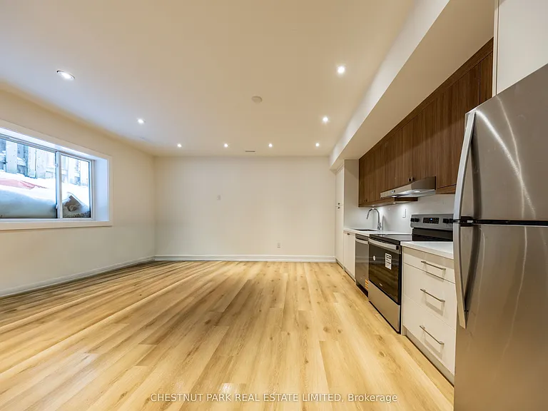 29 Hatherley Rd #A — Photo 12