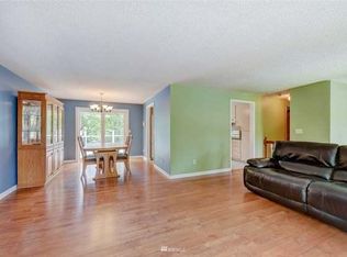 1230 204th Pl SE, Bothell, WA 98012