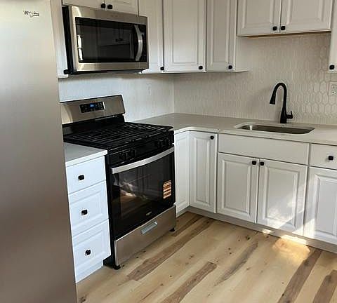 3rd image of 313 Shoemaker Ln