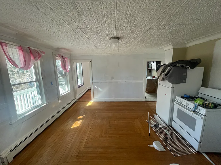 10 Becker Pl #5 — Photo 8