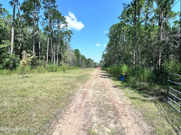 3269 LANNIE Road, Jacksonville, FL 32218