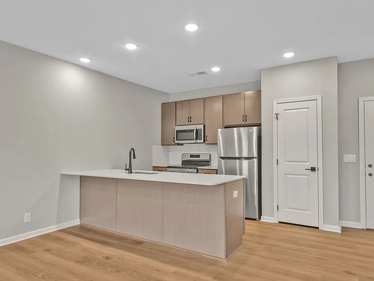 The Creek Apartments — Photo 21
