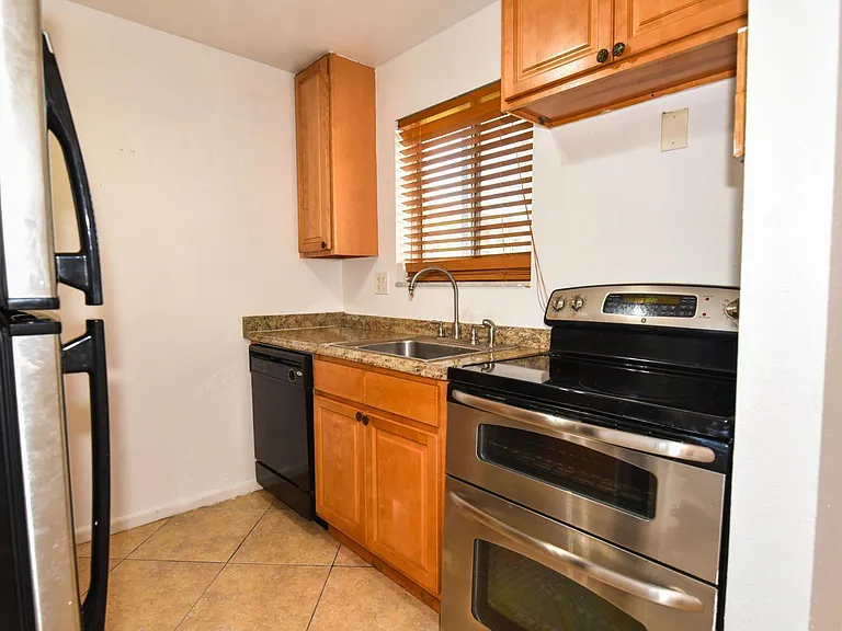 6054 Forest Hill Blvd #103 — Photo 2