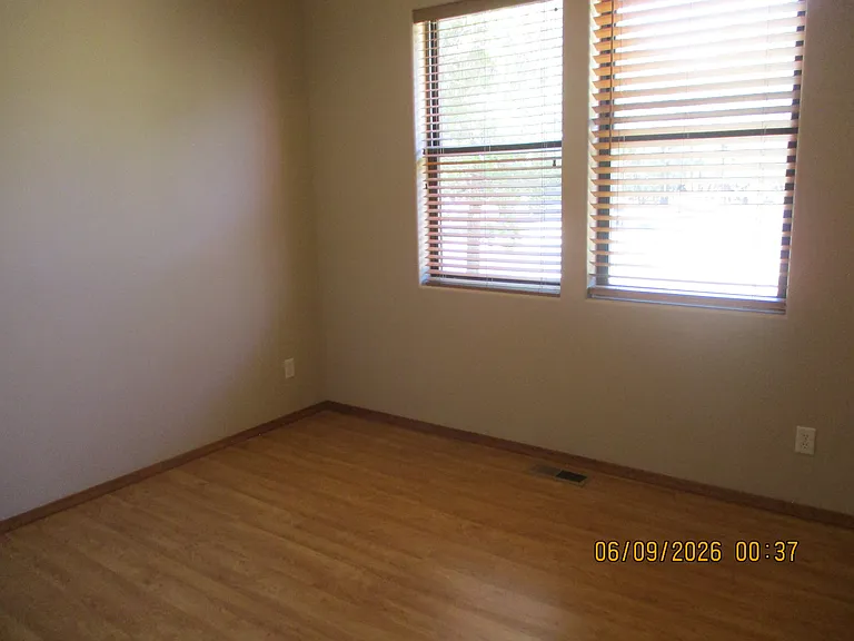 1561 N Mustang Run — Photo 9