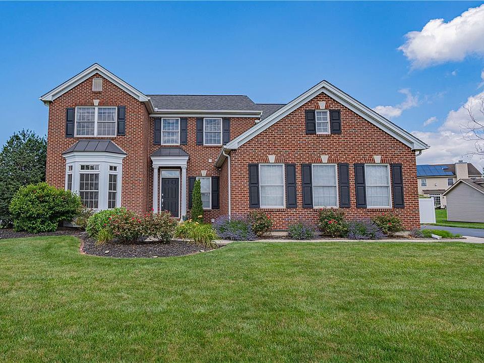 1st image of 4485 Steeplechase Dr