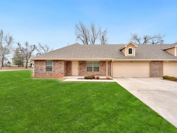 211 S 15th St, Chickasha, OK 73018