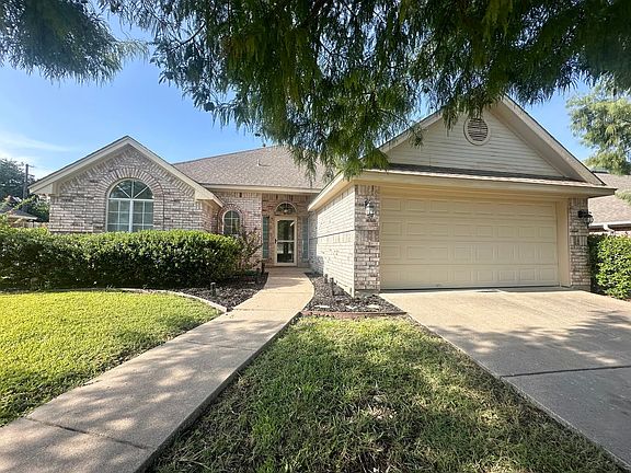 2nd image of 1806 Sand Stone Dr
