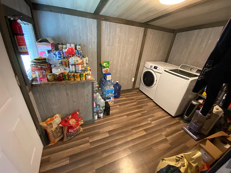 Laundry room & storage