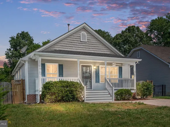 107 2nd St, Colonial Beach, VA 22443