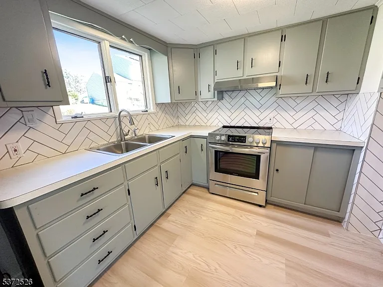 100 Belvidere Ave #A — Photo 2