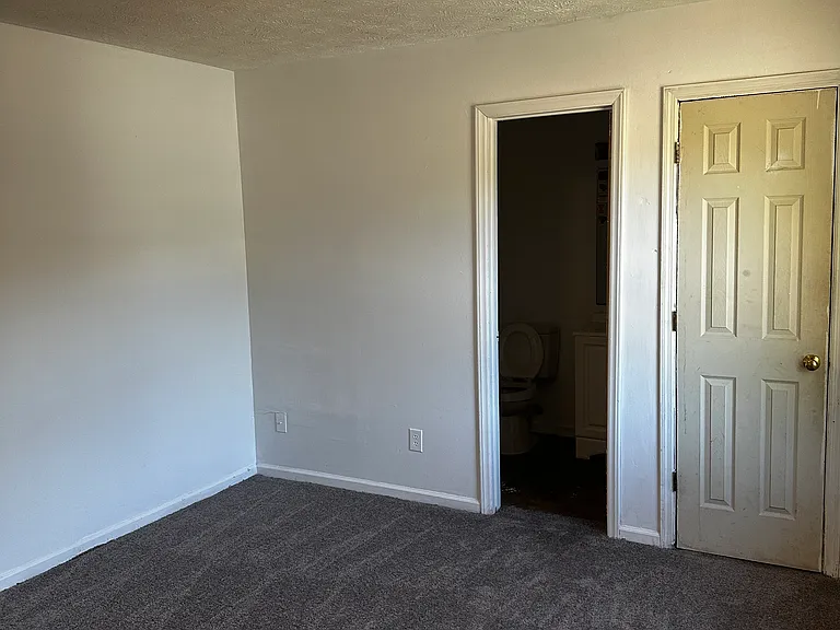 384 Coates Rd #1 — Photo 5