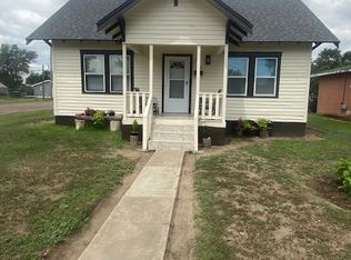301 N 12th St, Garden City, KS 67846