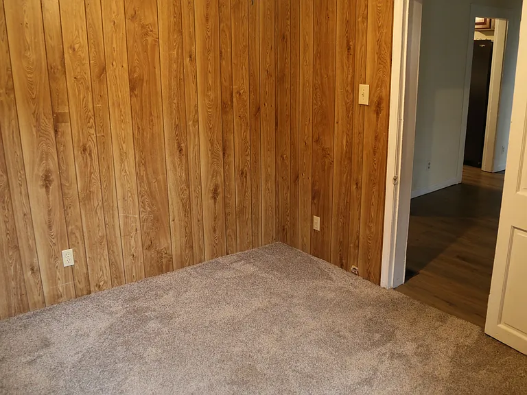 1506 E Raymond St — Photo 8