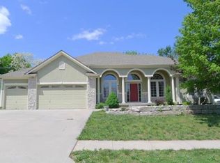 412 SW Hoke Ln, Lees Summit, MO 64081
