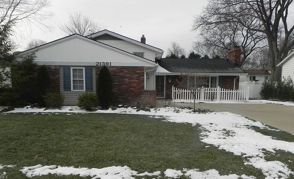 1st image of 21391 Robinhood Ave