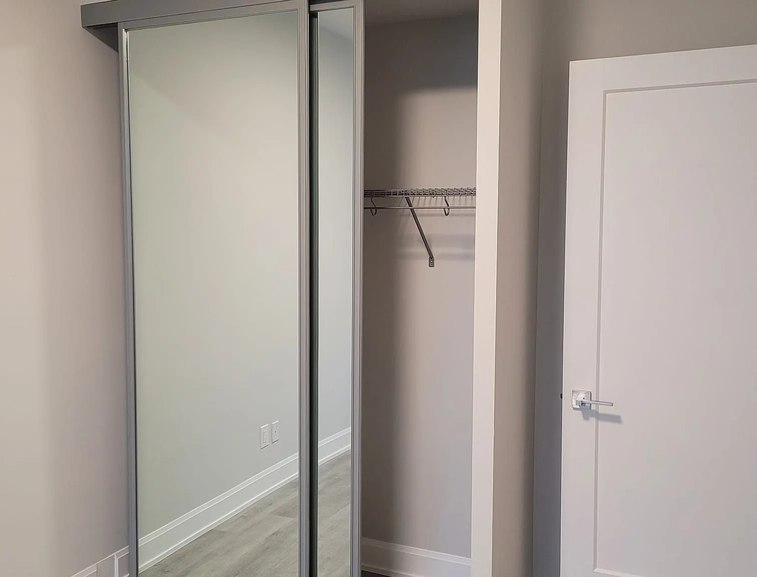 2 bed, $2,400 — Photo 3