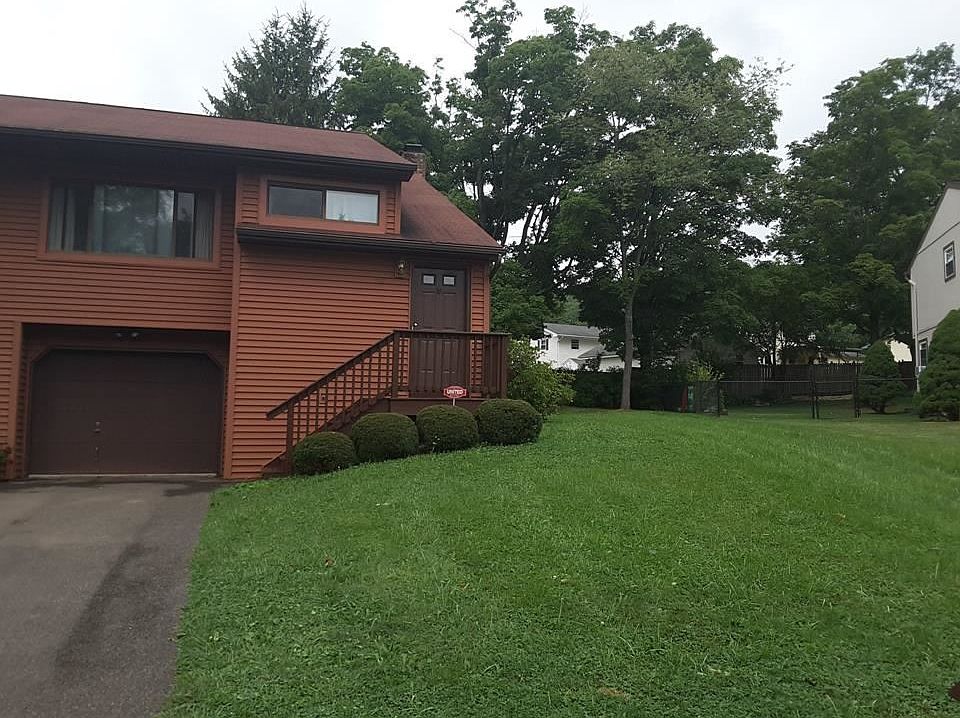 1st image of 40 Carol Ct