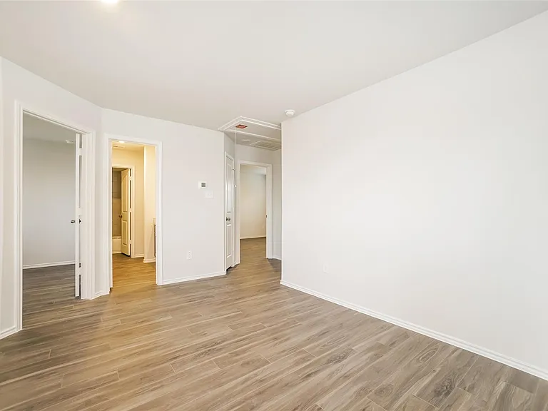 1228 Narrow Heights Dr — Photo 8