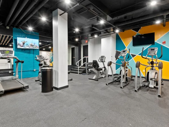 880 Bergen Avenue image 9 of 19