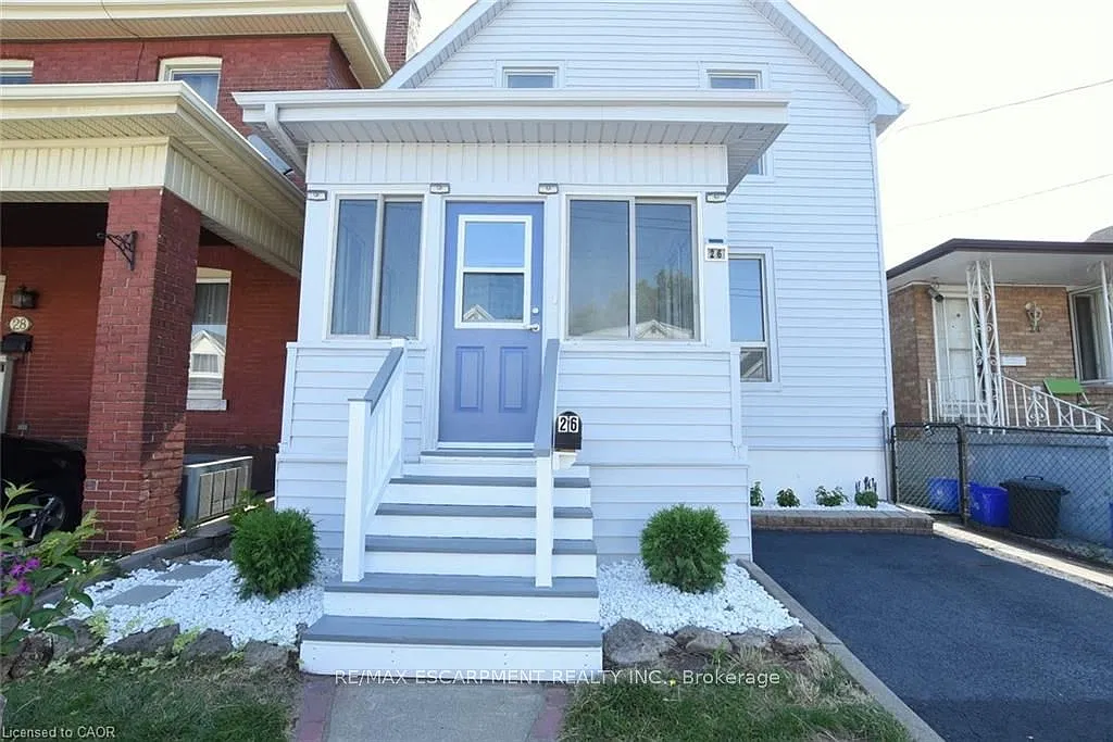 3 bed, $2,600 — Photo 4