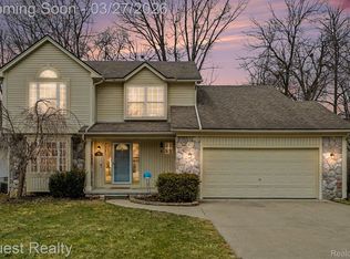 491 River Ridge Dr, Waterford, MI