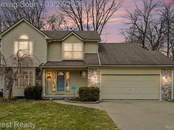 491 River Ridge Dr, Waterford, MI 48327