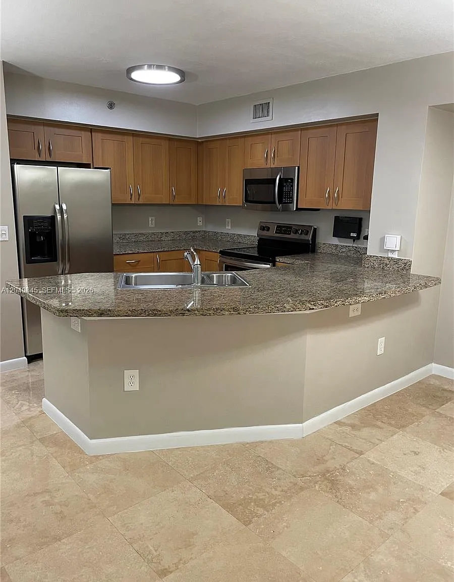 Bocar Condo — Photo 4