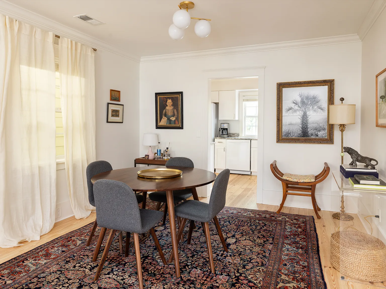 2 bed, 816 sqft, $3,600 — Photo 4