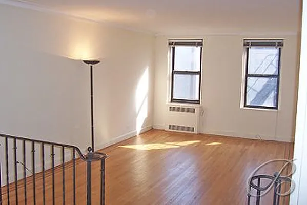 Sold by Bellmarc Realty | media 16
