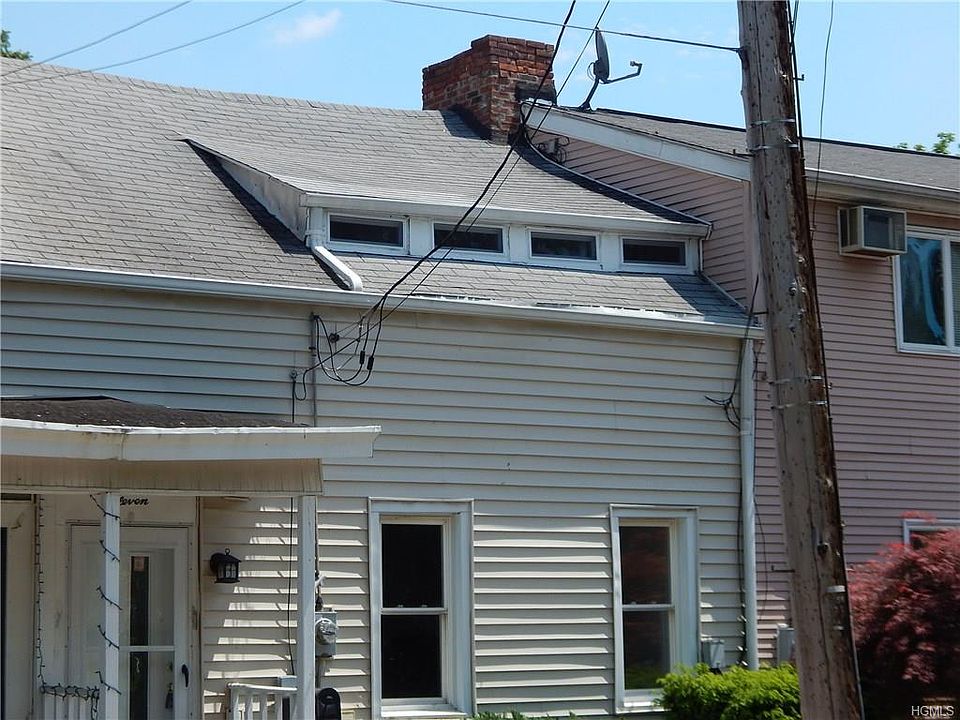 1st image of 11 S Montgomery St