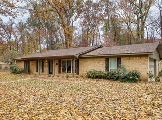 602 Glenwood Dr, Palestine, TX 75801
