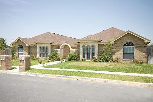 2nd image of 2217 Mojave St