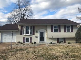 915 W Corrington St, Mascoutah, IL
