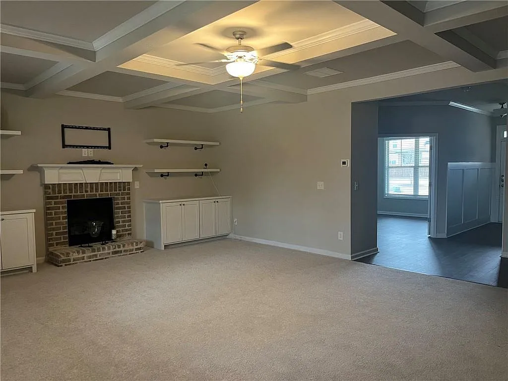 4 bed, 4.0 bath, 2656 sqft, $2,850 — Photo 4