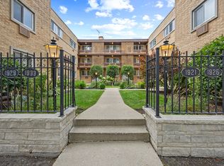 1933 Harrison St APT 3B, Evanston, IL 60201
