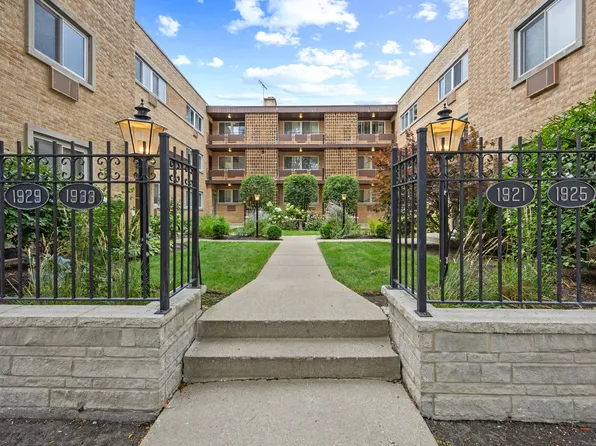 1933 Harrison St APT 3B, Evanston, IL 60201