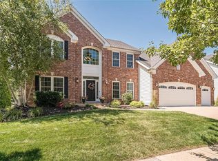 1125 Nooning Tree Dr, Chesterfield, MO 63017