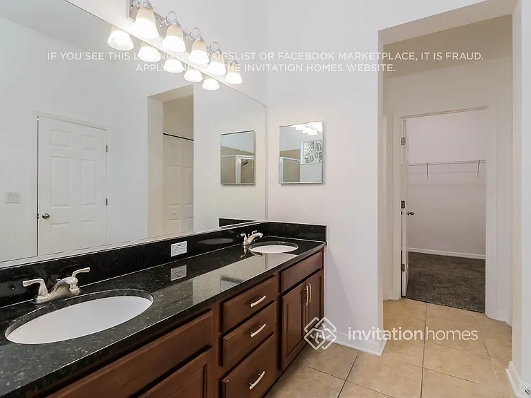 7571 Tamarind Ave — Photo 9