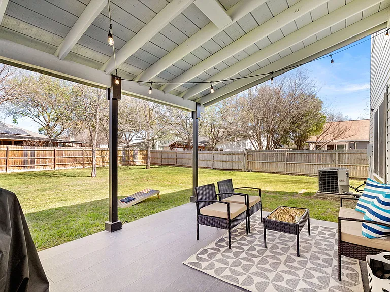 1302 Richland Hills Dr — Photo 22