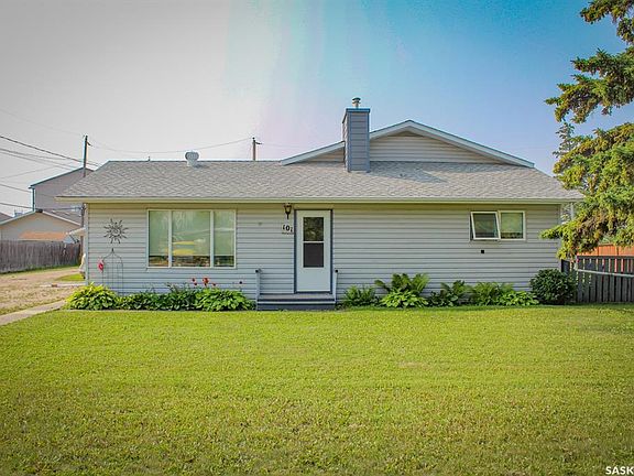 4th image of 101 Cairns AVENUE W