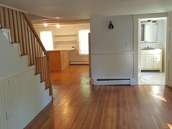 2nd image of 19 James Ln #1