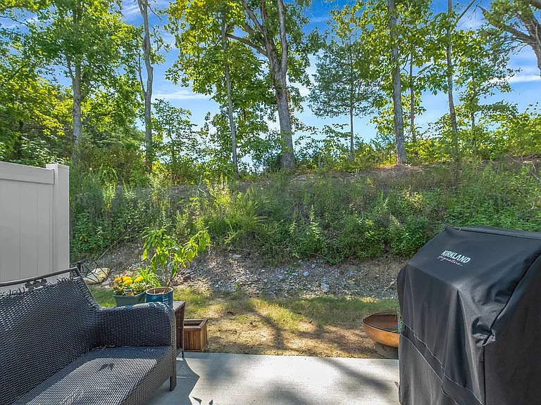 635 Woodall Ridge Dr — Photo 23