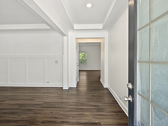 3rd image of 1118 Hibiscus Way SW