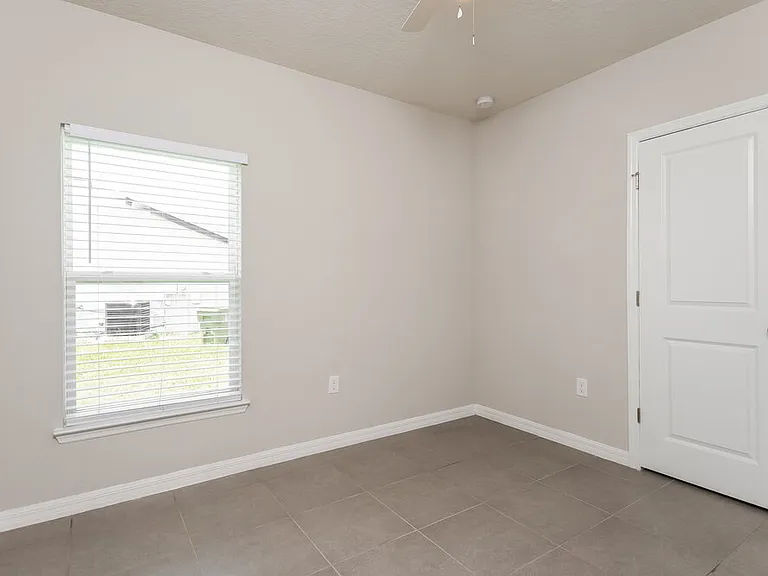 1013 Coatbridge Dr — Photo 12
