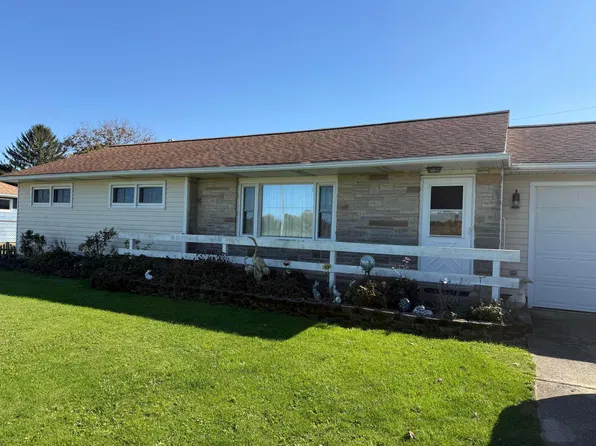 2303 Stetzer Rd, Bucyrus, OH 44820